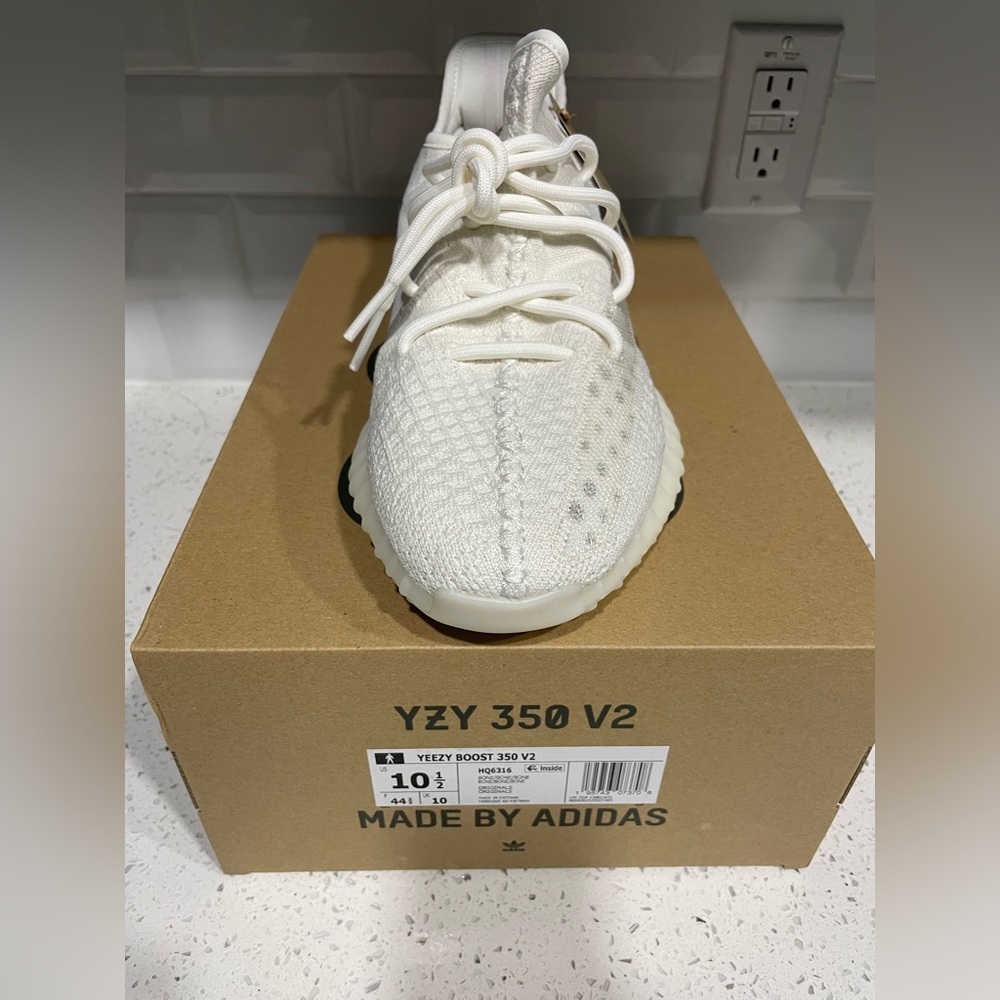 YZY 350 V2